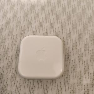 Apple White Earbud Charging Case with Embossed Logo